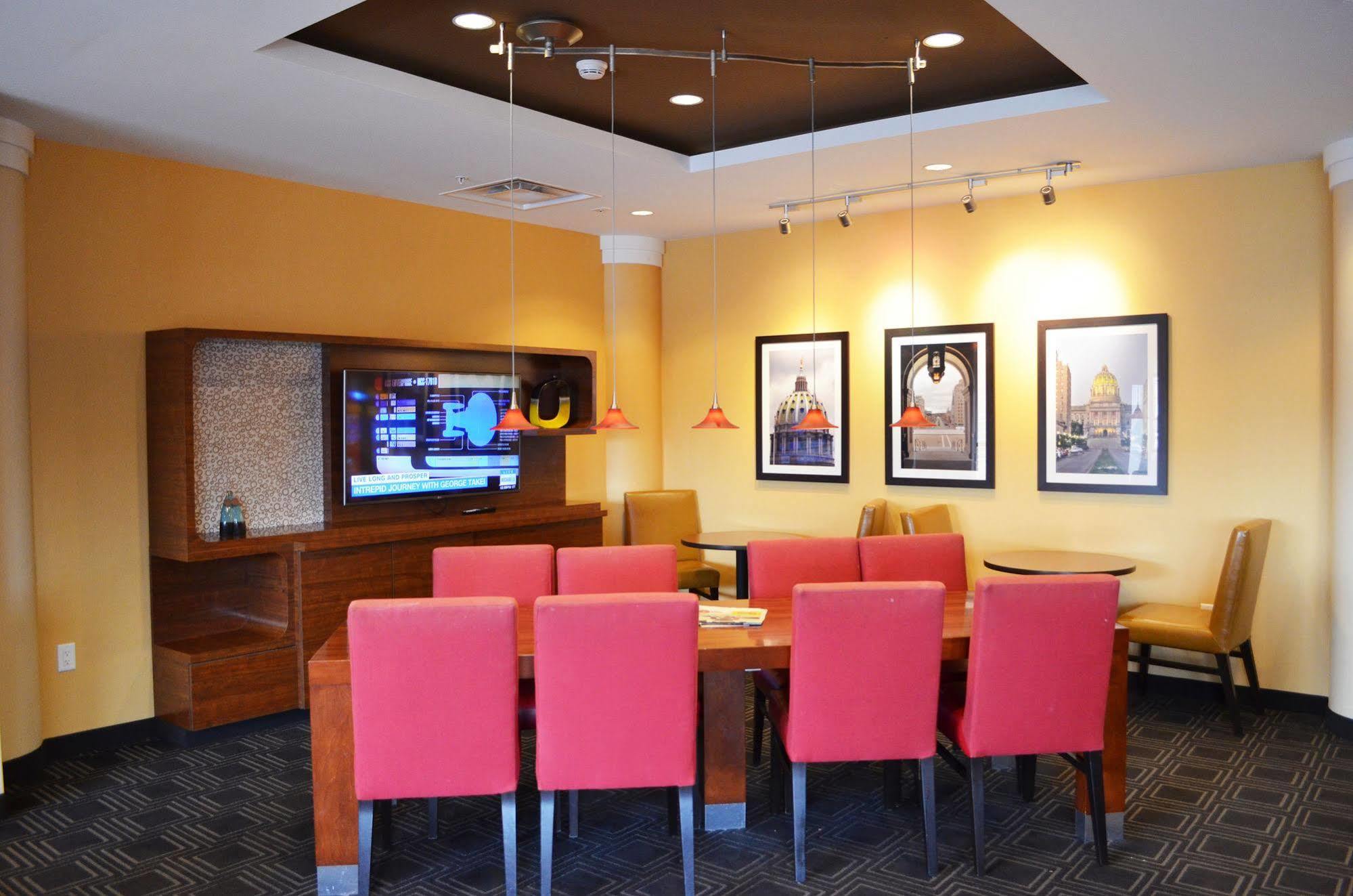 Towneplace Suites By Marriott Harrisburg West/Mechanicsburg Ngoại thất bức ảnh